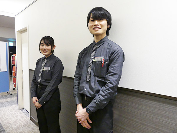 あべのアポロシネマの ちょっとお得な耳より情報 制服が新しくなりました あべのアポロシネマの ちょっとお得な耳より情報 制服が新しくなりました
